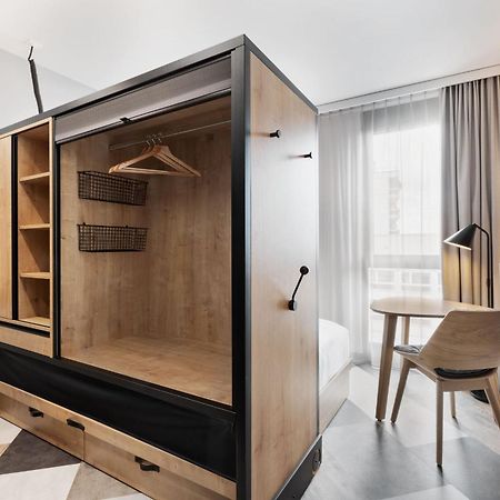 Stay Kooook Geneva City - Online Check In New Opening Eksteriør billede