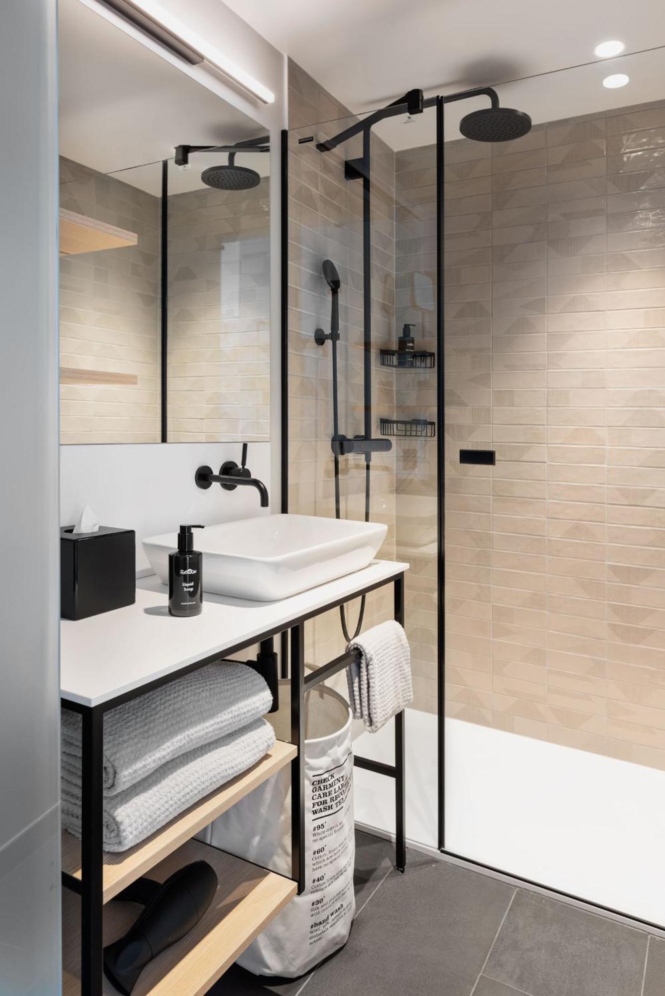 Stay Kooook Geneva City - Online Check In New Opening Eksteriør billede