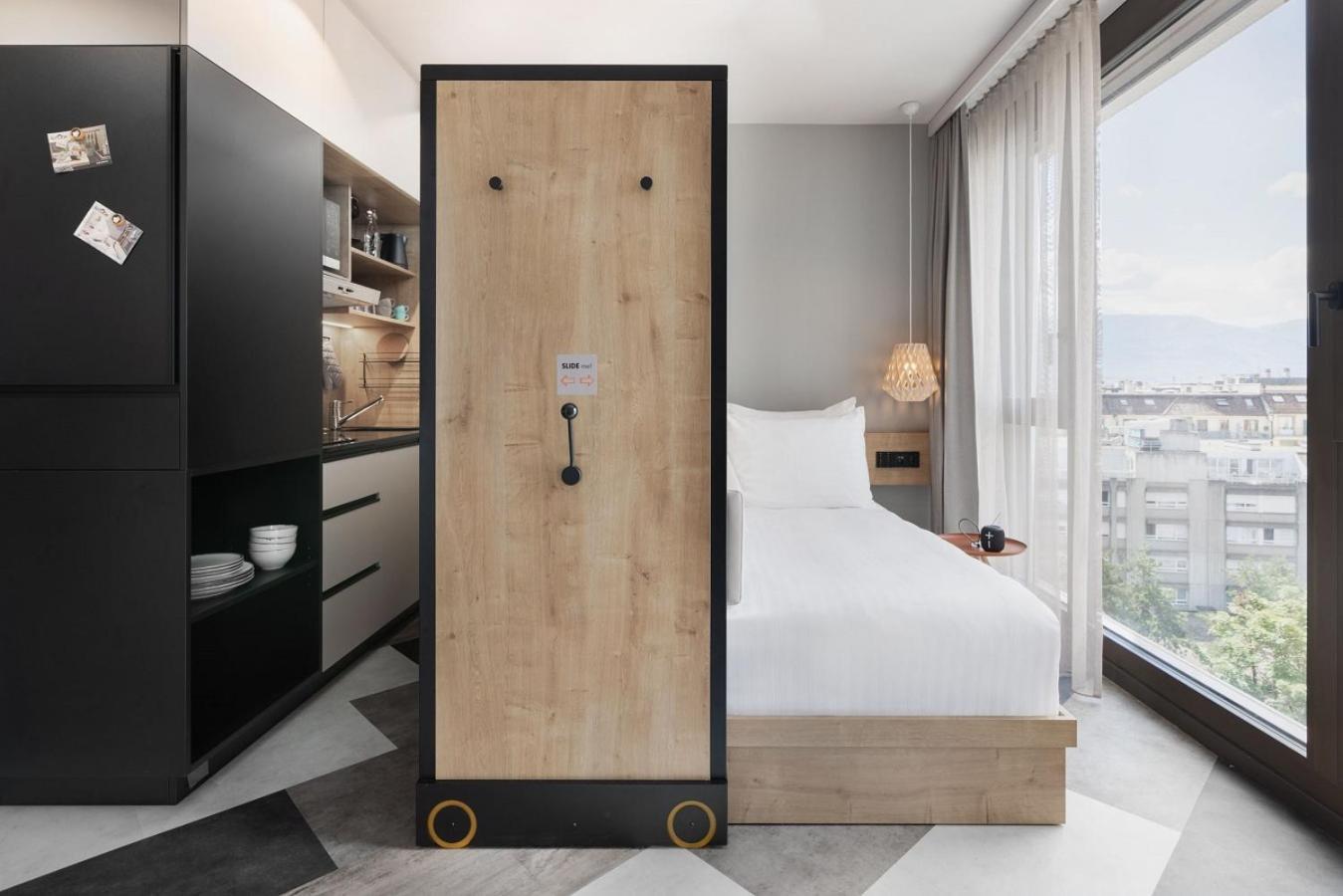 Stay Kooook Geneva City - Online Check In New Opening Værelse billede